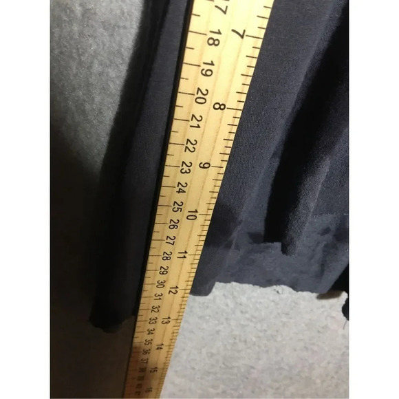 Womens American Eagle Blouse Soft and Sexy Dark Tie Dye Flowy Feminine V Neck - Picture 3 of 4